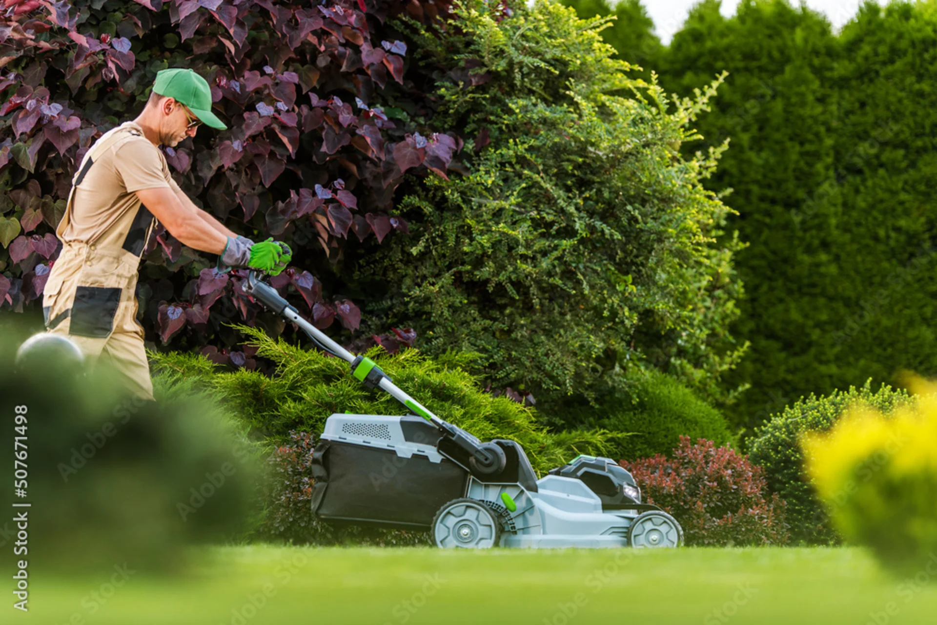Professional landscaping contractor working on property maintenance in Riverview FL